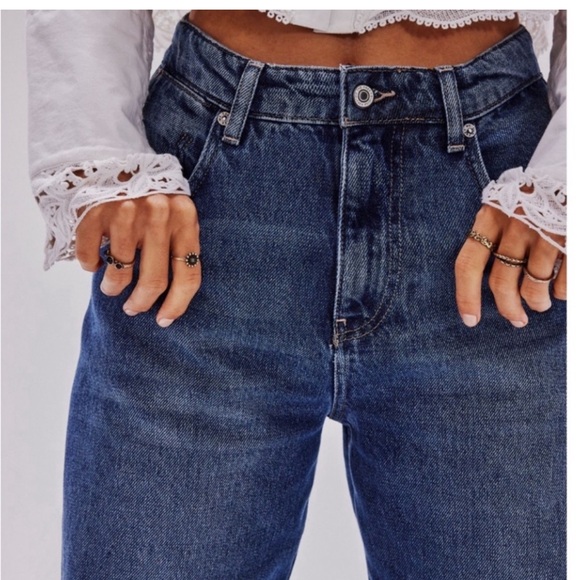 Free People “ We The Free” Augusta High Rise Slim Barrel Jeans size 28 - Picture 2 of 11